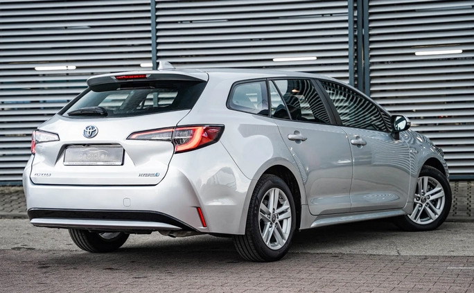 Toyota Corolla cena 77900 przebieg: 118491, rok produkcji 2019 z Piła małe 562